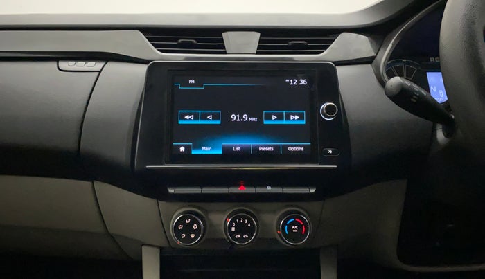 2022 Renault TRIBER RXT AMT, Petrol, Automatic, 20,154 km, Air Conditioner