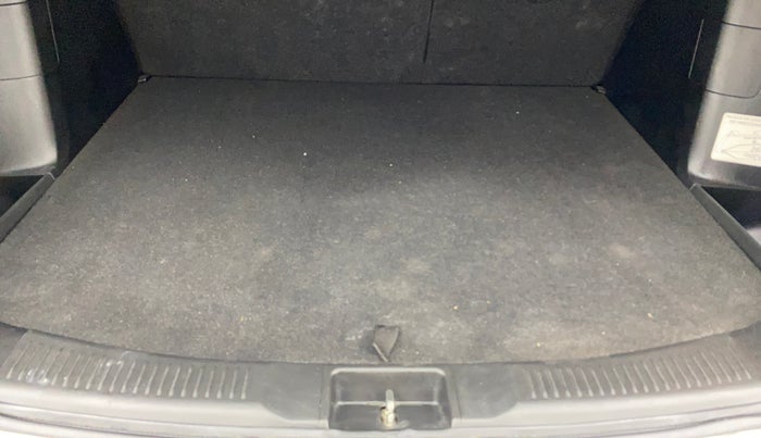 2017 Maruti S Cross ZETA 1.3, Diesel, Manual, 1,02,030 km, Boot Inside