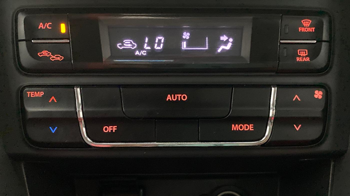 2017 Maruti Vitara Brezza ZDI, Diesel, Manual, 30,671 km, Automatic Climate Control