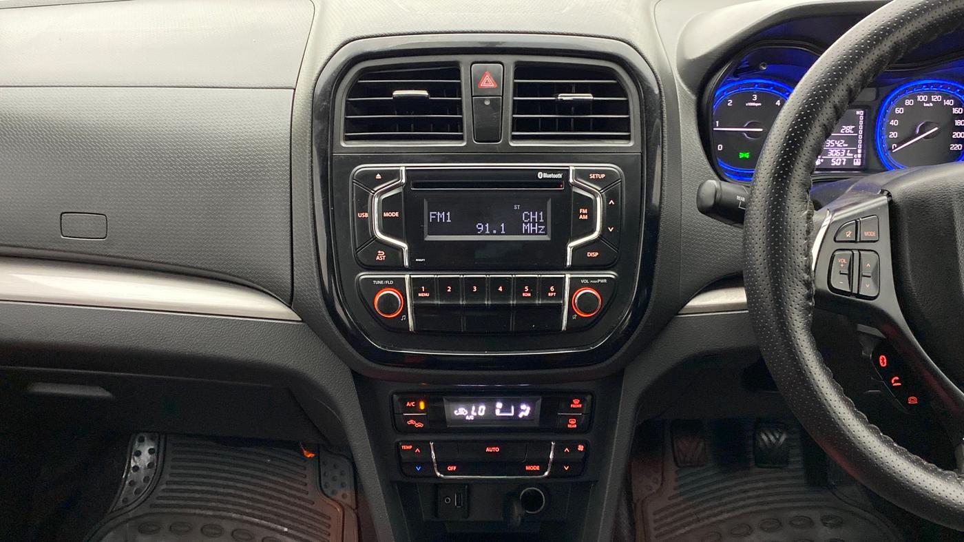 2017 Maruti Vitara Brezza ZDI, Diesel, Manual, 30,671 km, Air Conditioner