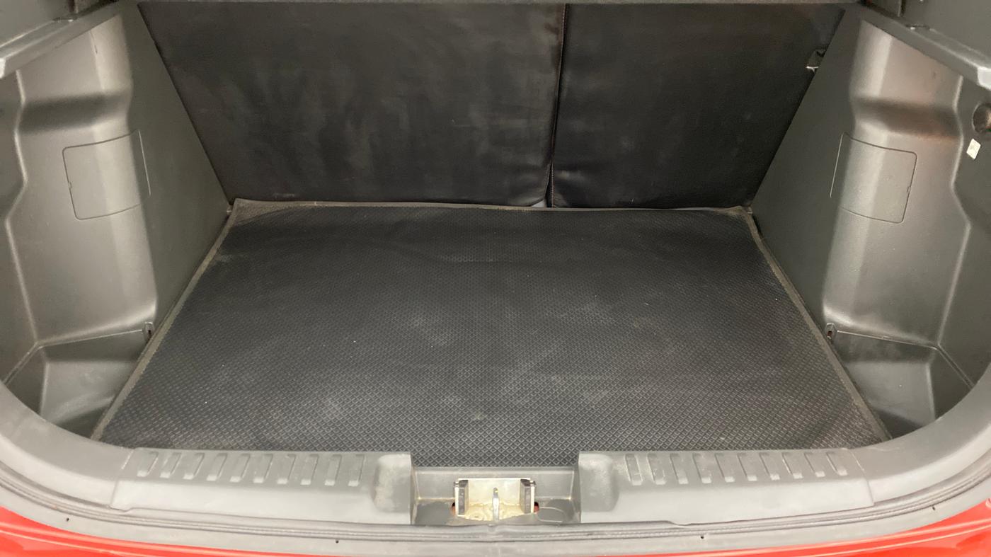 2017 Maruti Vitara Brezza ZDI, Diesel, Manual, 30,671 km, Boot Inside
