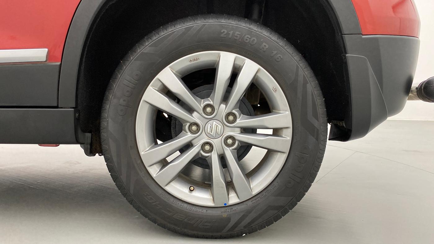 2017 Maruti Vitara Brezza ZDI, Diesel, Manual, 30,671 km, Left Rear Wheel