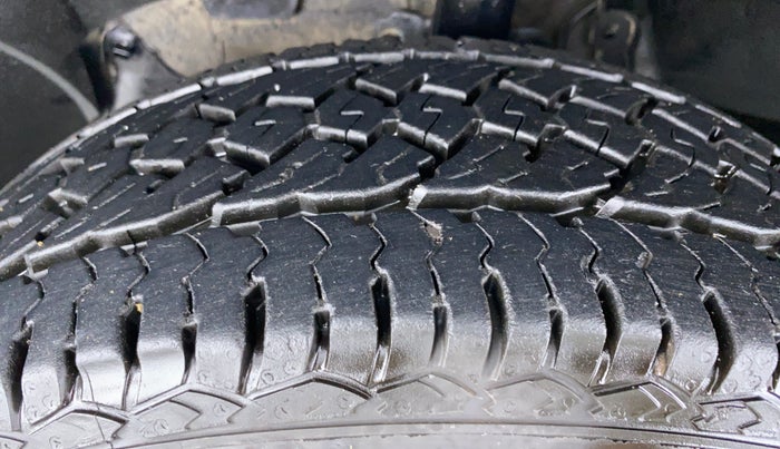 2018 Renault Duster RXS 85 PS, Diesel, Manual, 90,520 km, Left Front Tyre Tread