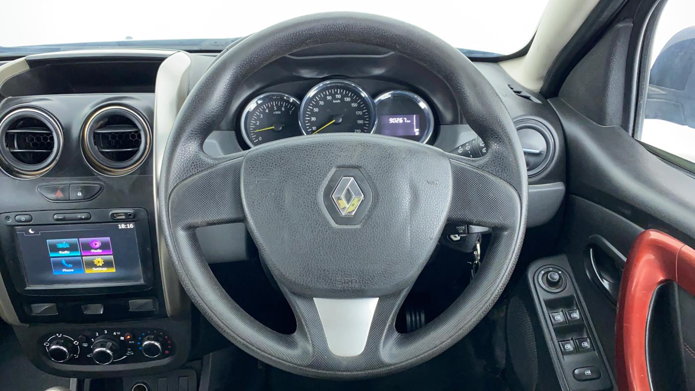 2018 Renault Duster RXS 85 PS, Diesel, Manual, 90,520 km, Steering Wheel Close Up