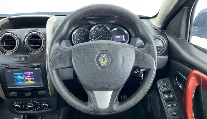 2018 Renault Duster RXS 85 PS, Diesel, Manual, 90,520 km, Steering Wheel Close Up