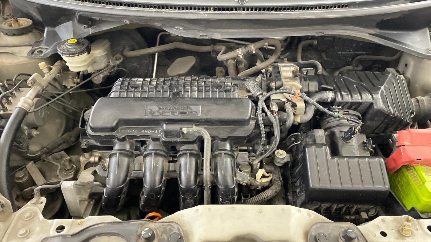 2014 Honda Brio VX AT, Petrol, Automatic, 81,681 km, Engine View