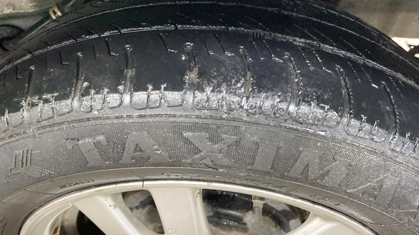 2014 Honda Brio VX AT, Petrol, Automatic, 81,681 km, Left Rear Tyre Tread