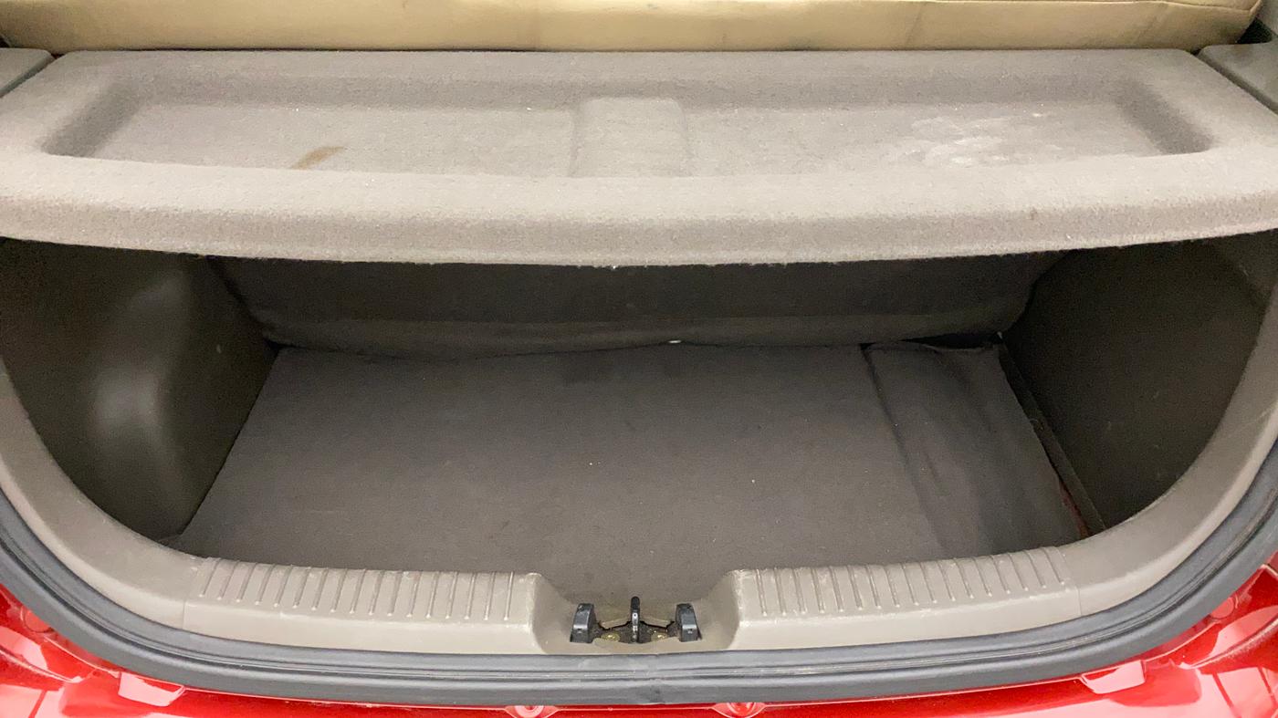 2013 Hyundai i10 MAGNA 1.1, Petrol, Manual, 18,639 km, Boot Inside