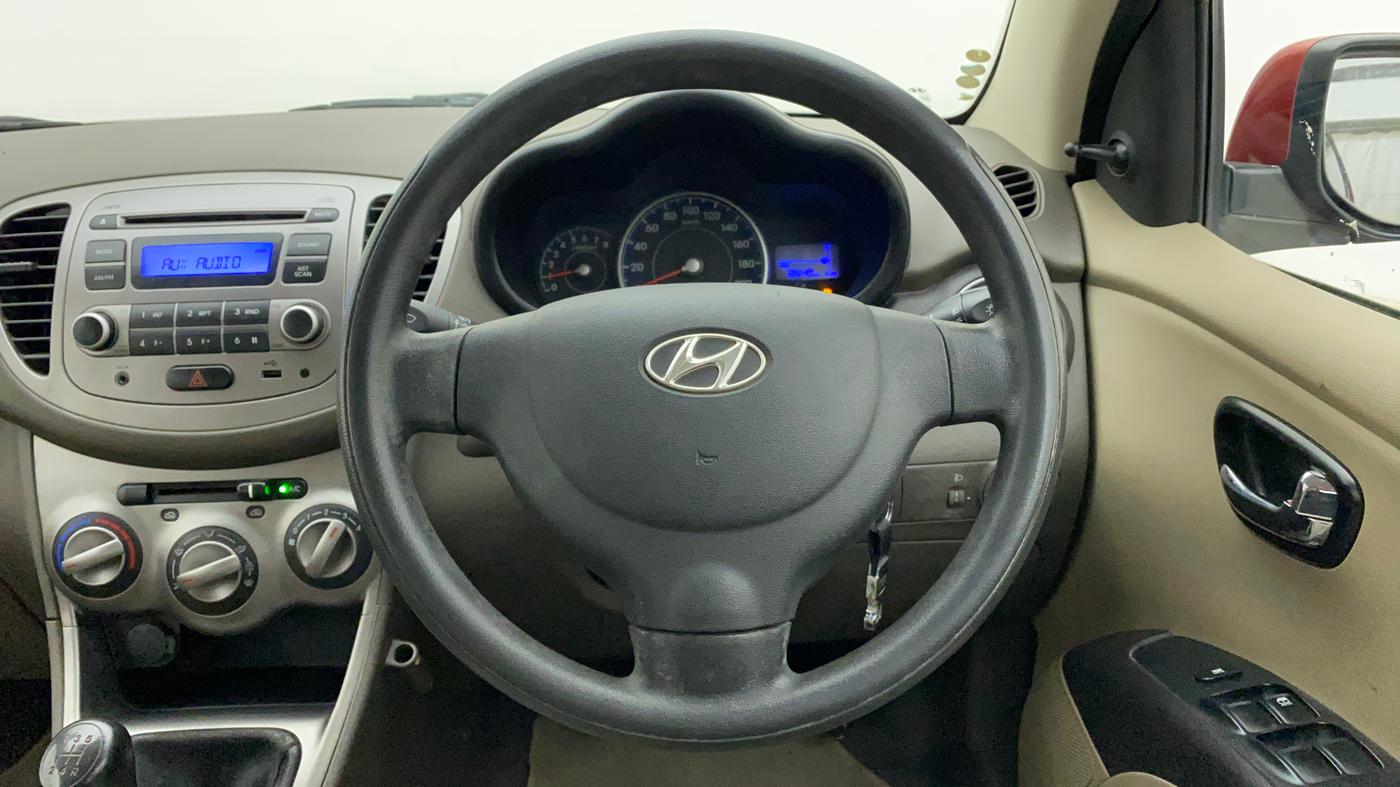 2013 Hyundai i10 MAGNA 1.1, Petrol, Manual, 18,639 km, Steering Wheel Close Up