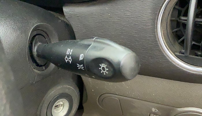 2013 Hyundai i10 MAGNA 1.1, Petrol, Manual, 18,639 km, Combination switch - Turn Indicator not functional