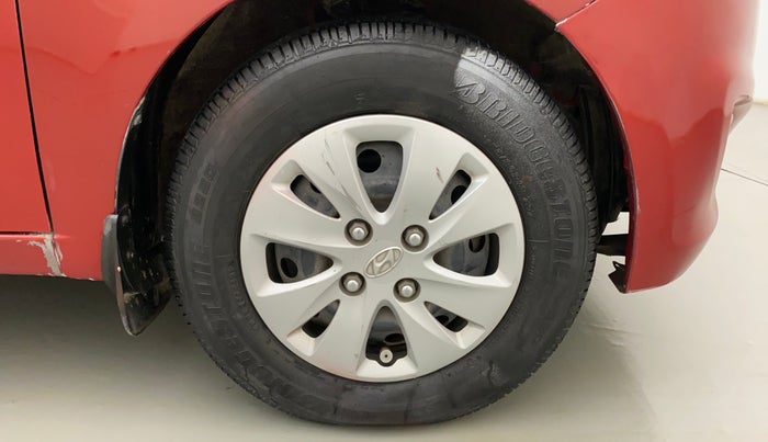 2013 Hyundai i10 MAGNA 1.1, Petrol, Manual, 18,639 km, Right Front Wheel