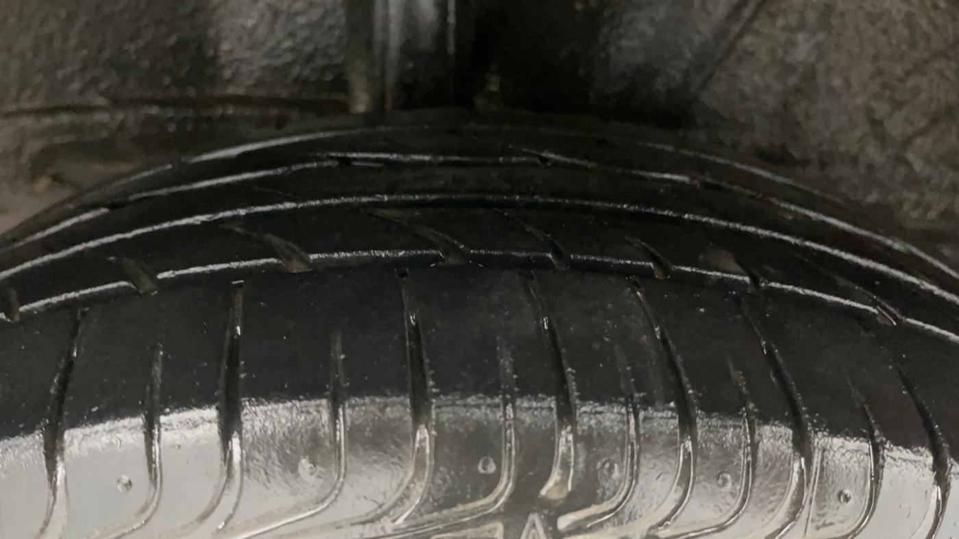 2018 Toyota YARIS J MT, Petrol, Manual, 32,382 km, Right Rear Tyre Tread