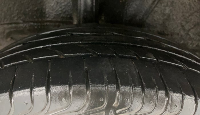 2018 Toyota YARIS J MT, Petrol, Manual, 32,291 km, Right Rear Tyre Tread