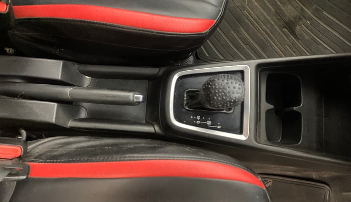 2018 Maruti Swift VDI AMT, Diesel, Automatic, 79,584 km, Gear Lever