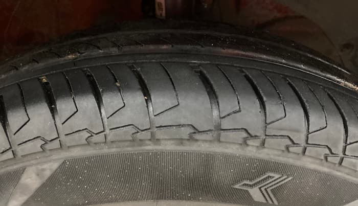 2018 Maruti Swift VDI AMT, Diesel, Automatic, 79,584 km, Right Front Tyre Tread