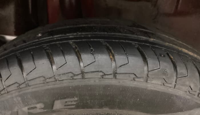2018 Maruti Swift VDI AMT, Diesel, Automatic, 79,584 km, Right Rear Tyre Tread