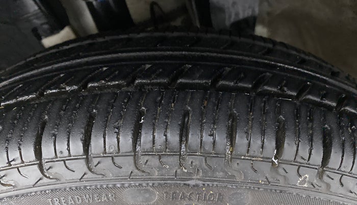 2019 Renault Kwid RXT 1.0 EASY-R AT OPTION, Petrol, Automatic, 21,490 km, Left Front Tyre Tread