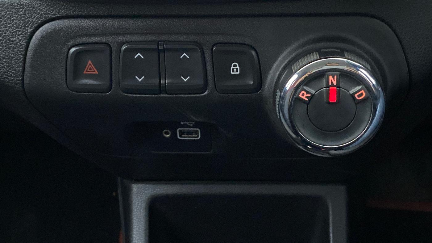 2019 Renault Kwid RXT 1.0 EASY-R AT OPTION, Petrol, Automatic, 21,490 km, Gear Lever