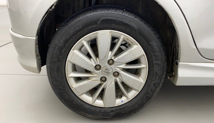2017 Maruti Swift ZXI, Petrol, Manual, 81,355 km, Right Rear Wheel