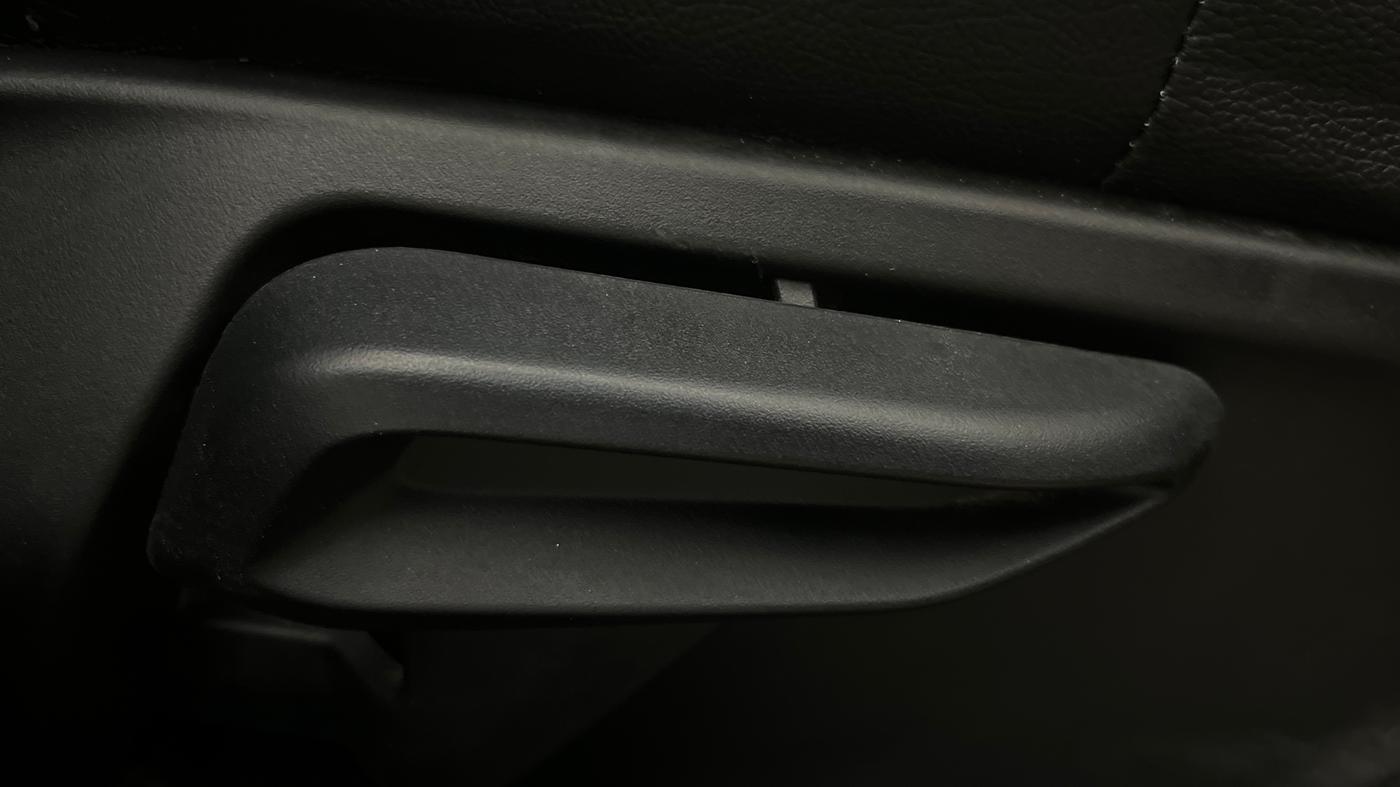 2021 Tata NEXON XZ PLUS (O) PETROL, Petrol, Manual, 80,612 km, Driver Side Adjustment Panel