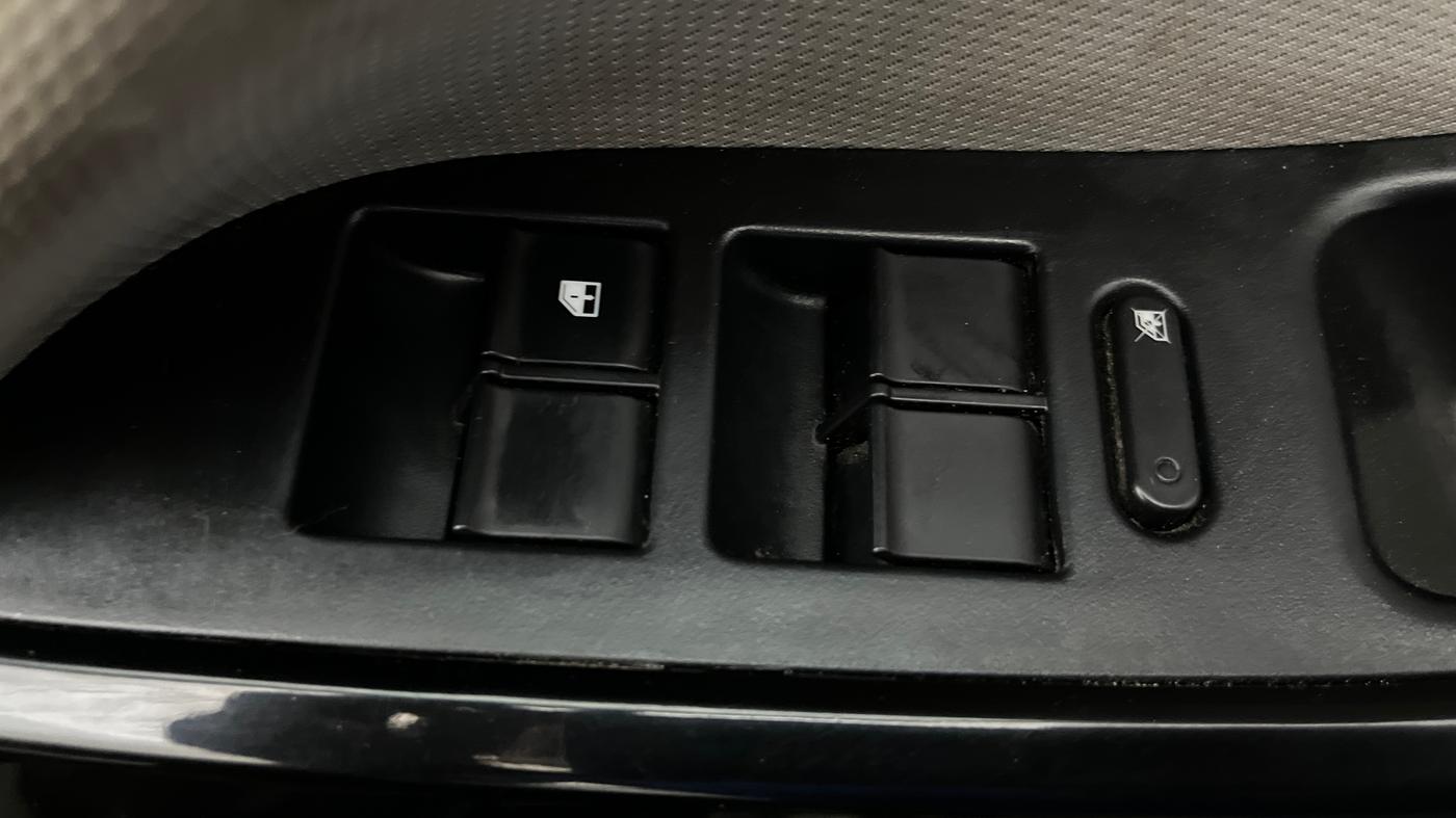 2021 Tata NEXON XZ PLUS (O) PETROL, Petrol, Manual, 80,612 km, Driver Side Door Panels Control
