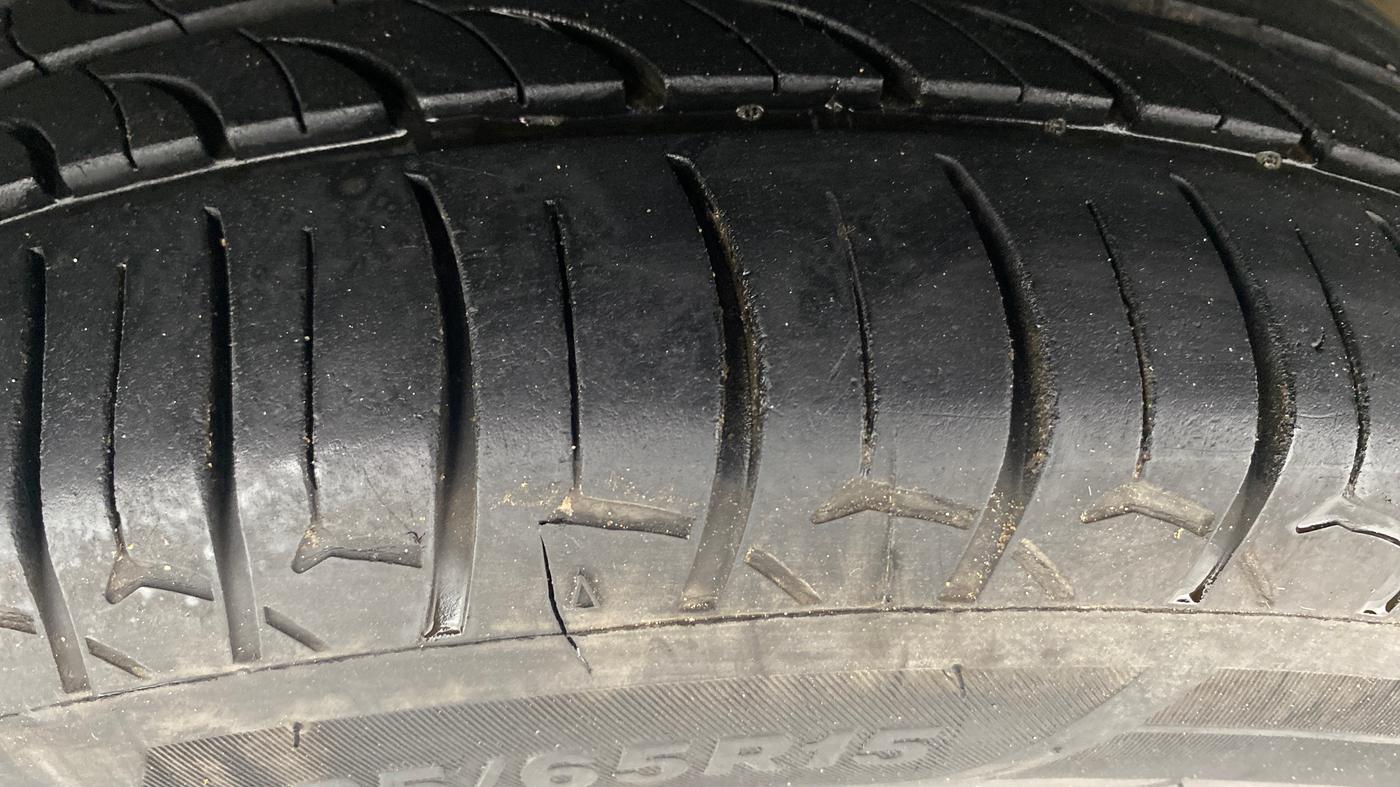 2020 Maruti XL6 ALPHA MT, Petrol, Manual, 73,537 km, Left Front Tyre Tread