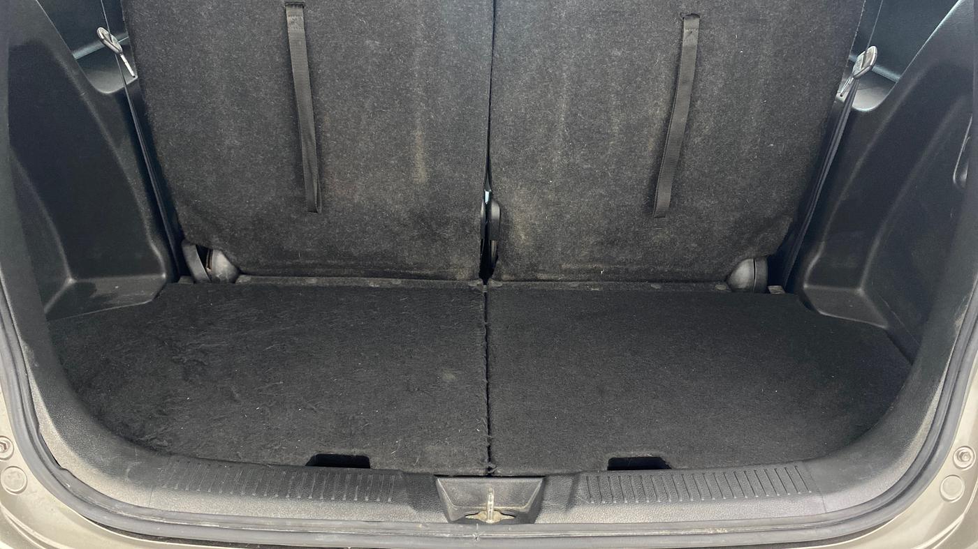 2020 Maruti XL6 ALPHA MT, Petrol, Manual, 73,537 km, Boot Inside