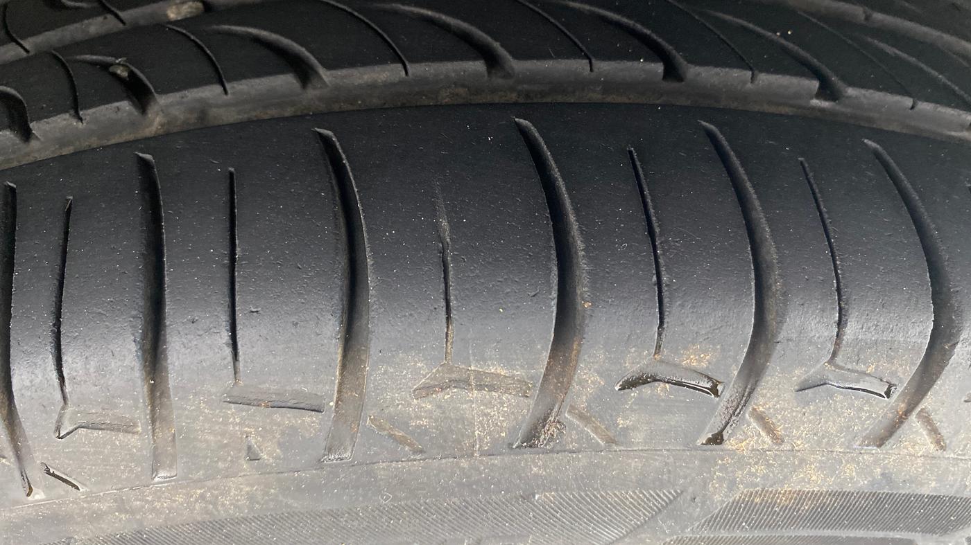 2020 Maruti XL6 ALPHA MT, Petrol, Manual, 73,537 km, Right Front Tyre Tread