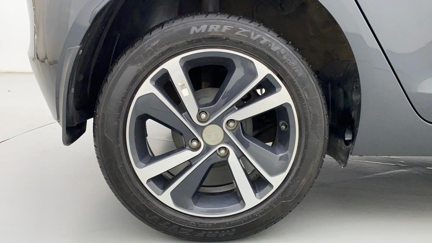 2020 Tata ALTROZ XZ 1.2, Petrol, Manual, 27,970 km, Right Rear Wheel