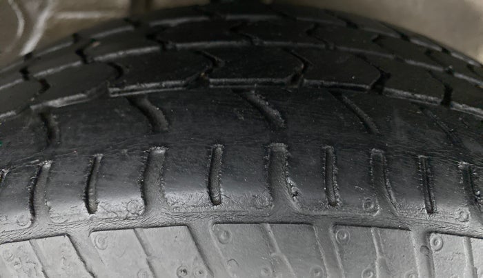 2018 Maruti Alto K10 VXI (O) AMT, Petrol, Automatic, 31,409 km, Right Front Tyre Tread