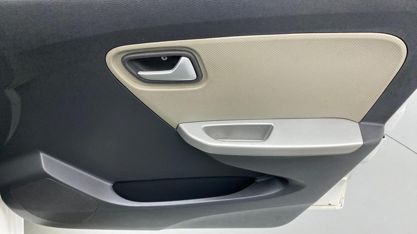 2018 Maruti Alto K10 VXI (O) AMT, Petrol, Automatic, 31,409 km, Driver Side Door Panels Control