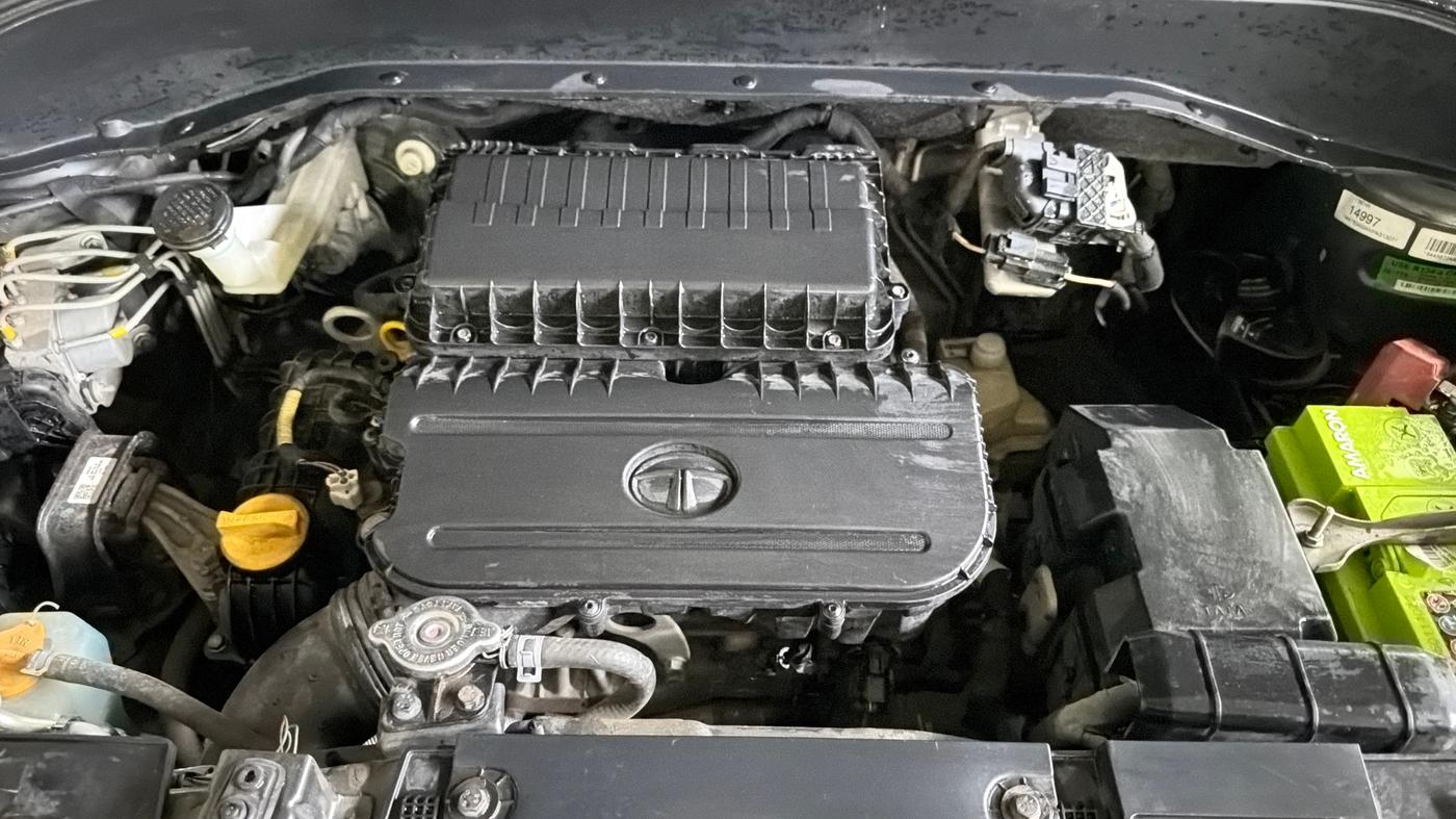 2022 Tata PUNCH ACCOMPLISHED AMT, Petrol, Automatic, 61,170 km, Engine View