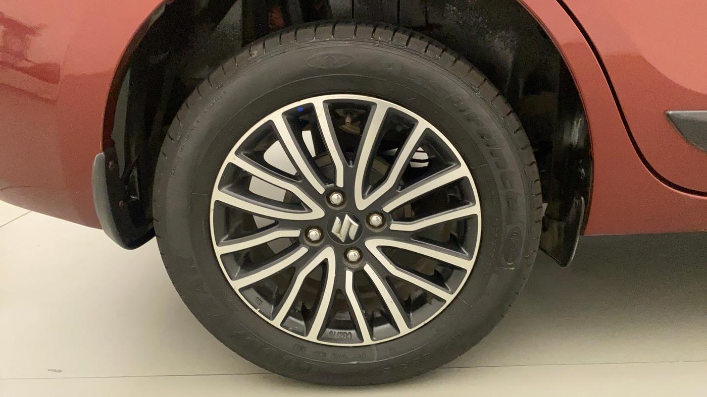 2018 Maruti Dzire ZDI PLUS, Diesel, Manual, 68,244 km, Right Rear Wheel