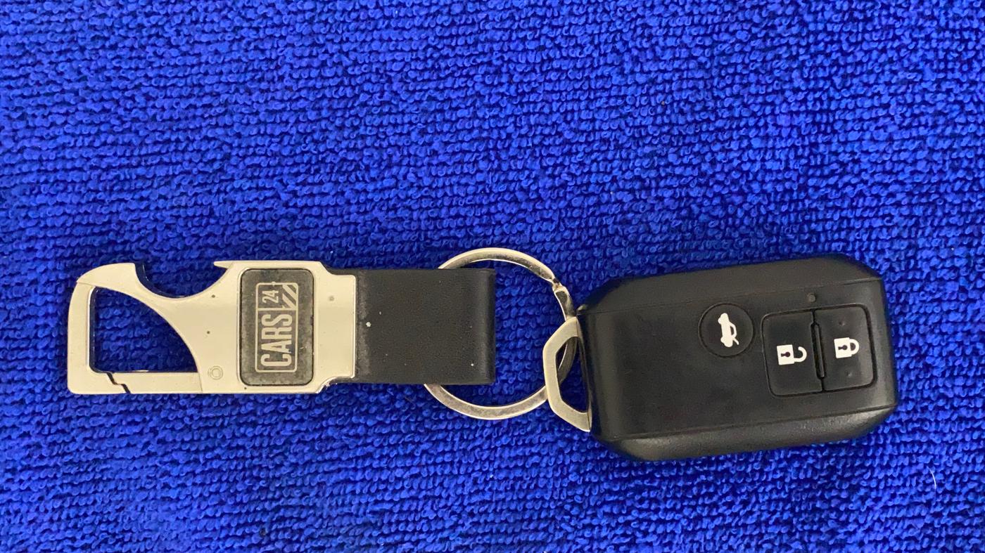 2018 Maruti Dzire ZDI PLUS, Diesel, Manual, 68,244 km, Key Close Up