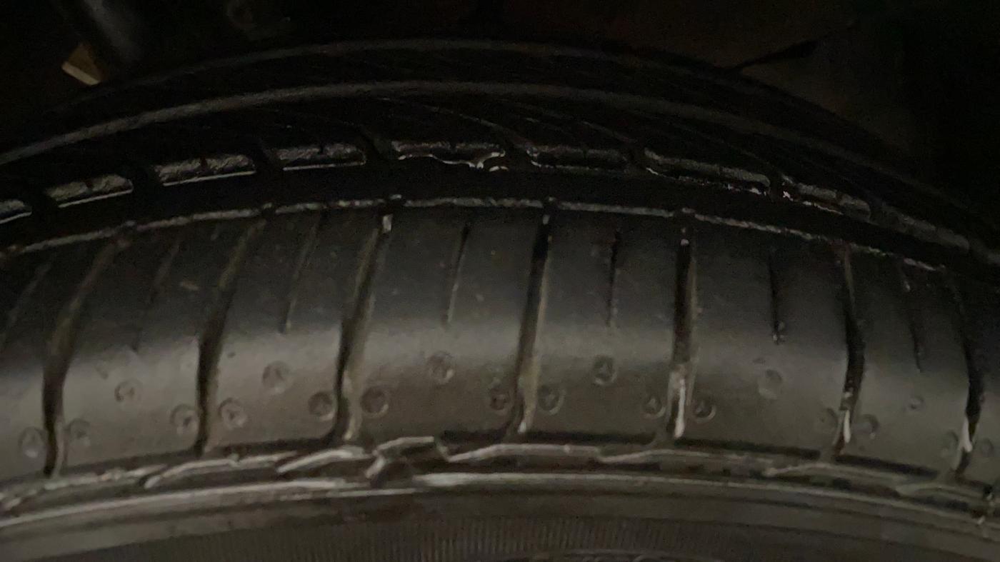 2018 Maruti Dzire ZDI PLUS, Diesel, Manual, 68,244 km, Left Rear Tyre Tread
