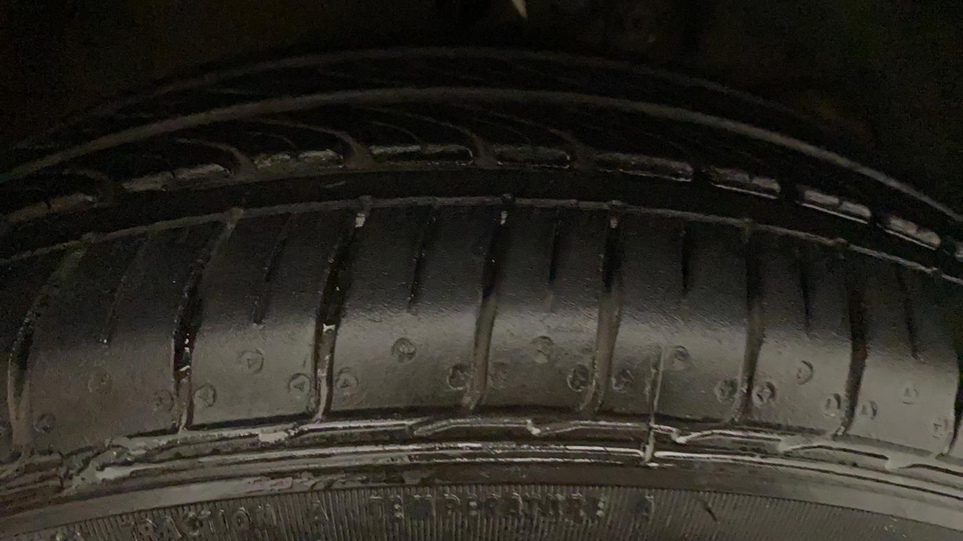 2018 Maruti Dzire ZDI PLUS, Diesel, Manual, 68,244 km, Right Rear Tyre Tread
