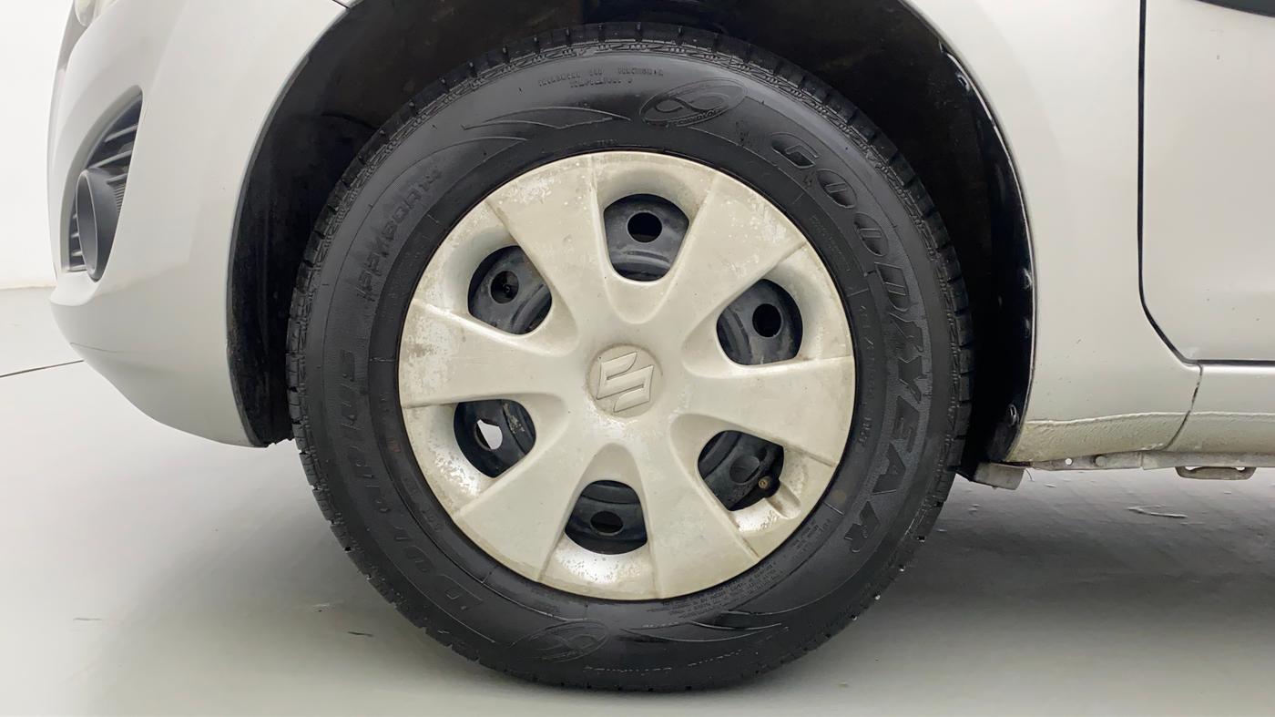 2013 Maruti Ritz VXI, Petrol, Manual, 41,035 km, Left Front Wheel