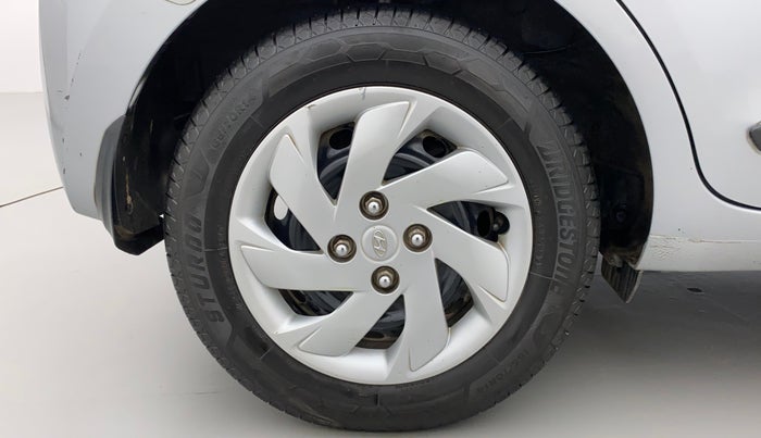 2019 Hyundai NEW SANTRO SPORTZ CNG, CNG, Manual, 58,266 km, Right Rear Wheel