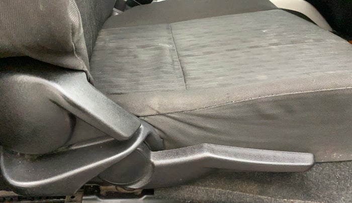 2016 Maruti Baleno ALPHA DIESEL 1.3, Diesel, Manual, 94,761 km, Driver Side Adjustment Panel