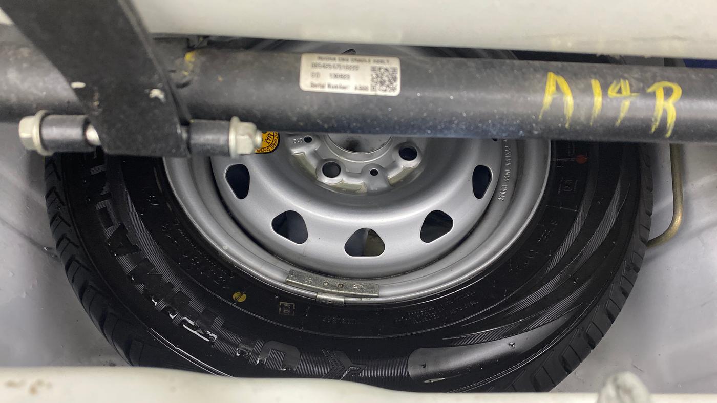2023 Tata Tiago XT CNG, CNG, Manual, 31,900 km, Spare Tyre