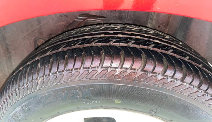 2016 Ford New Figo TITANIUM 1.5 PETROL AT, Petrol, Automatic, 8,946 km, Left Rear Tyre Tread