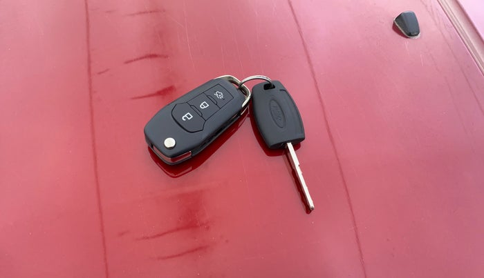 2016 Ford New Figo TITANIUM 1.5 PETROL AT, Petrol, Automatic, 8,946 km, Key Close Up