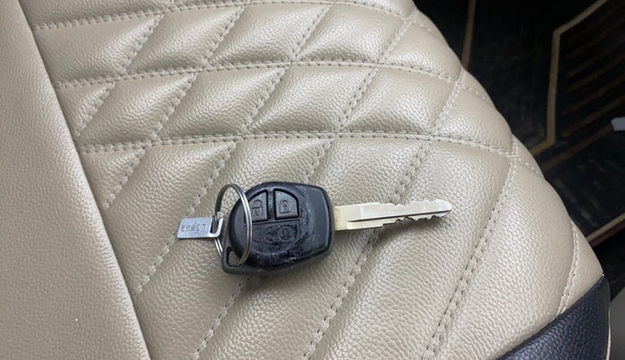 2019 Maruti New Wagon-R VXI 1.0, Petrol, Manual, 34,056 km, Key Close Up