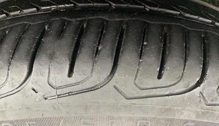 2023 Tata ALTROZ XZ PETROL, Petrol, Manual, 25,238 km, Left Front Tyre Tread