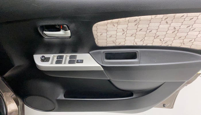 2016 Maruti Wagon R 1.0 VXI, Petrol, Manual, 36,942 km, Driver Side Door Panels Control
