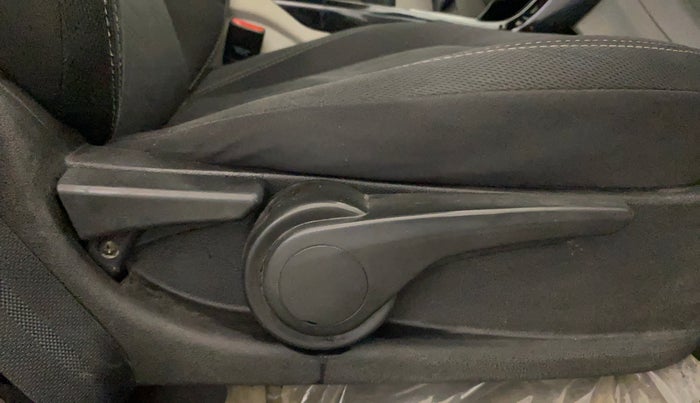 2021 Tata NEXON XZ PLUS PETROL DUAL TONE, Petrol, Manual, 69,728 km, Driver Side Adjustment Panel