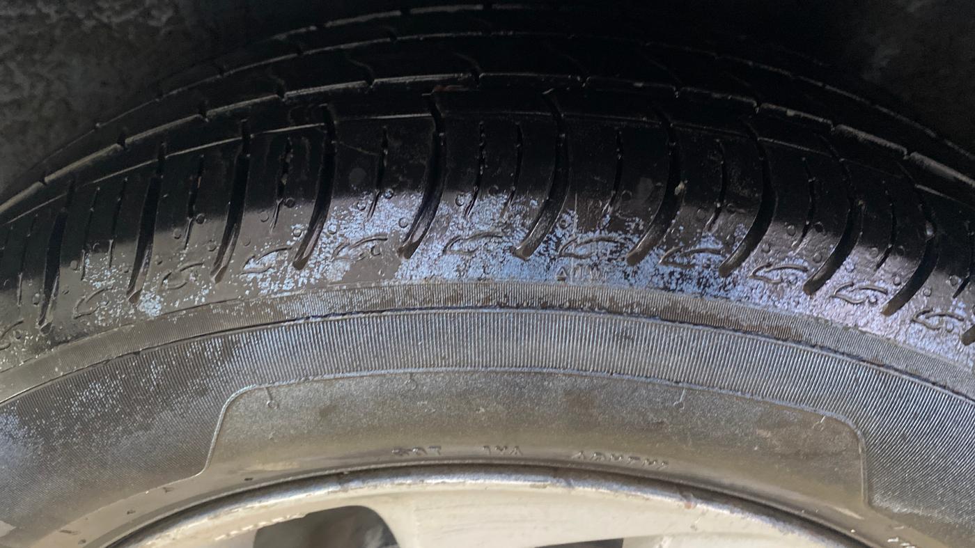 2014 Honda Mobilio 1.5L I-DTEC V, Diesel, Manual, 75,814 km, Left Rear Tyre Tread