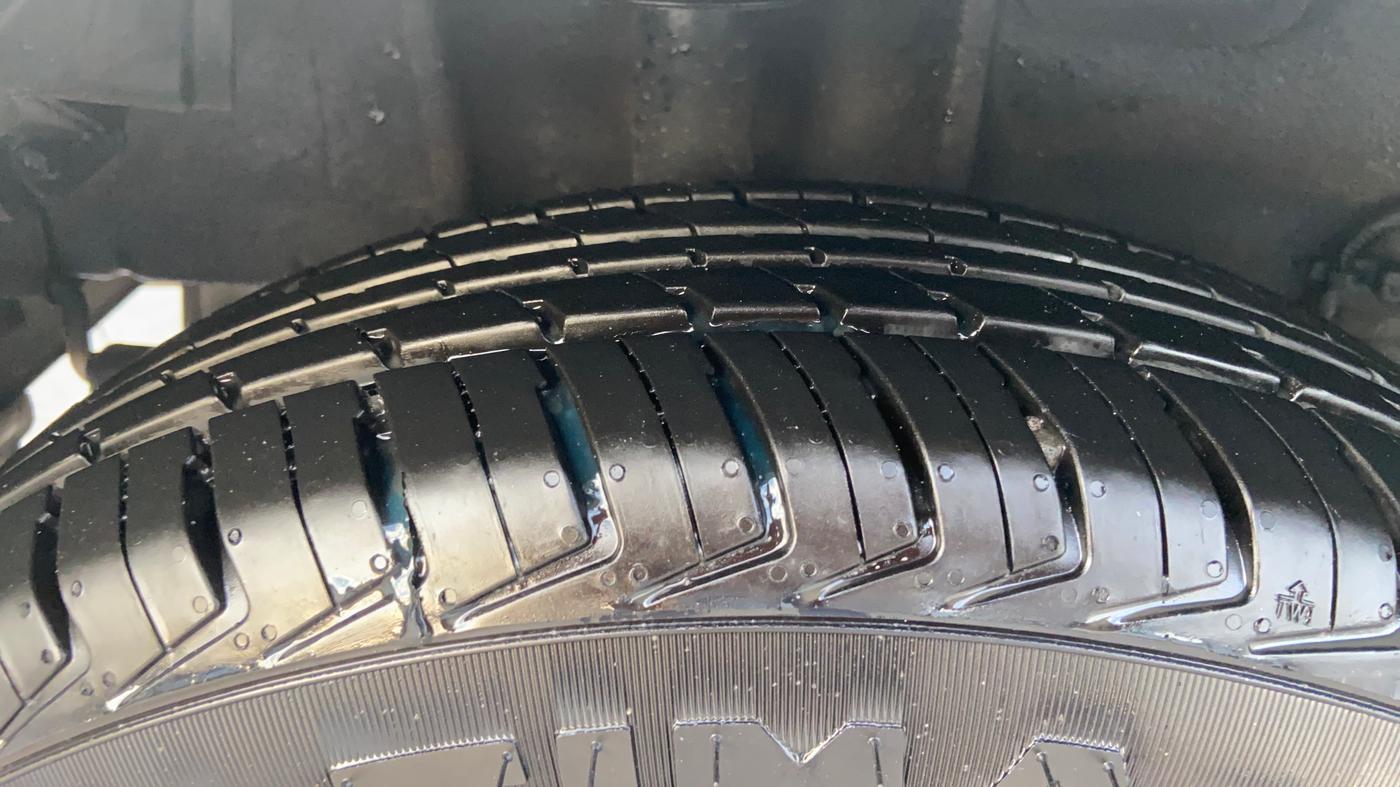 2026 Tata Tiago XE PETROL, Petrol, Manual, 1,799 km, Right Rear Tyre Tread