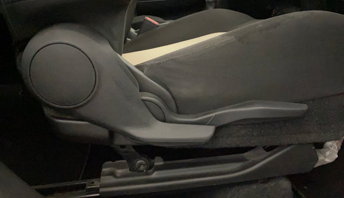2022 Toyota Glanza V, Petrol, Manual, 46,976 km, Driver Side Adjustment Panel