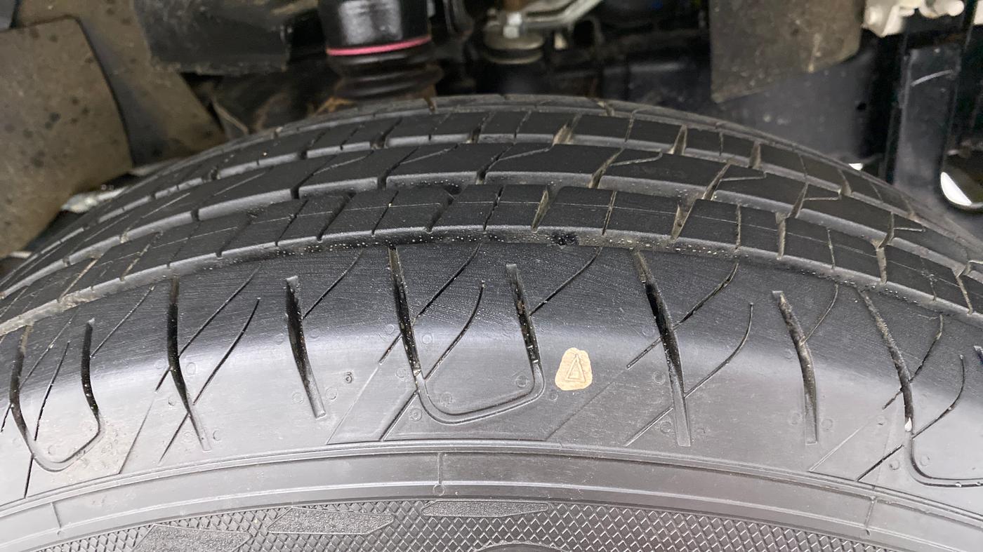 2022 Mahindra Bolero B4, Diesel, Manual, 4,215 km, Right Front Tyre Tread